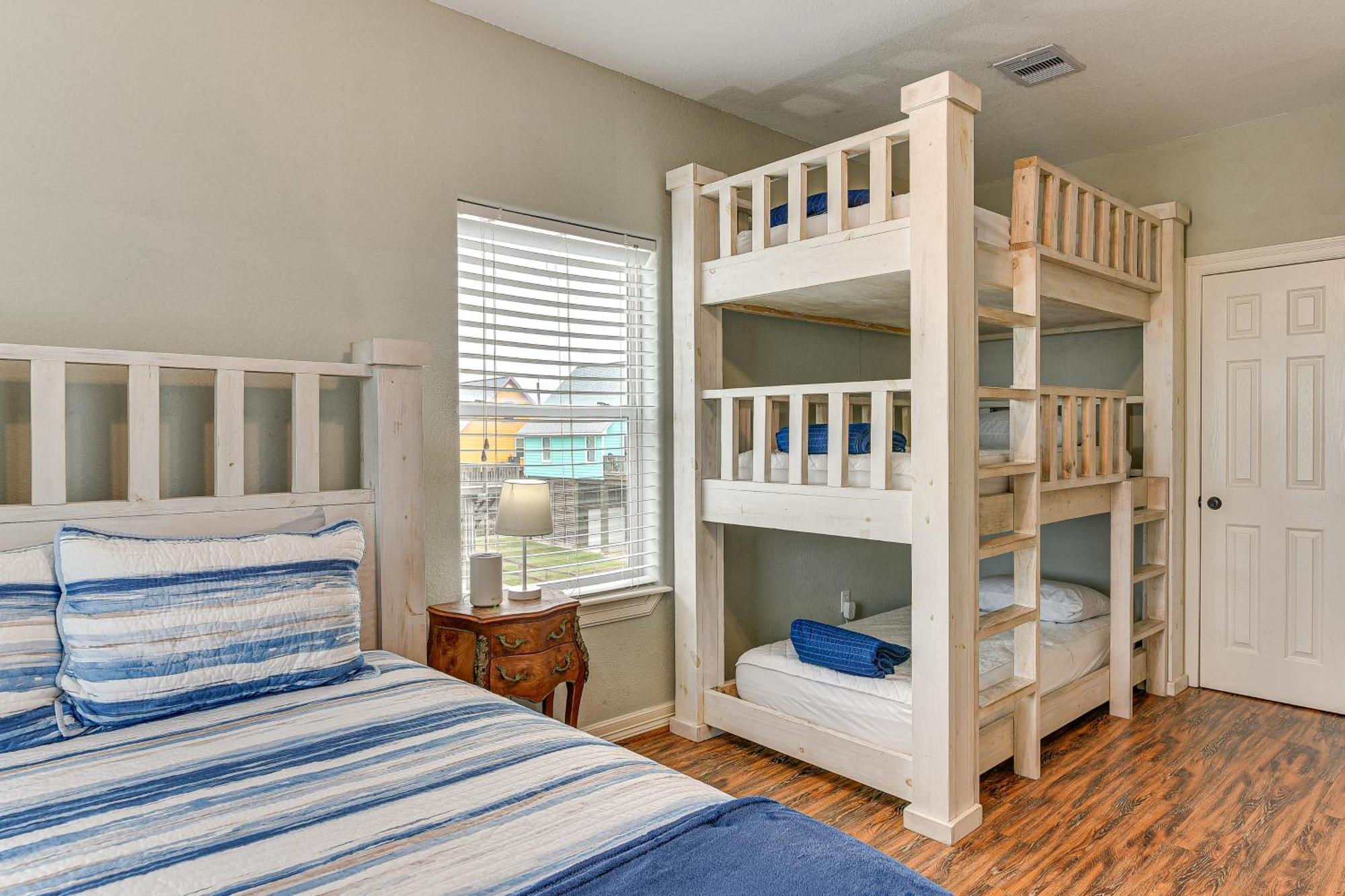 Large Group Gulf Retreat, Steps To Surfside Beach! Ngoại thất bức ảnh